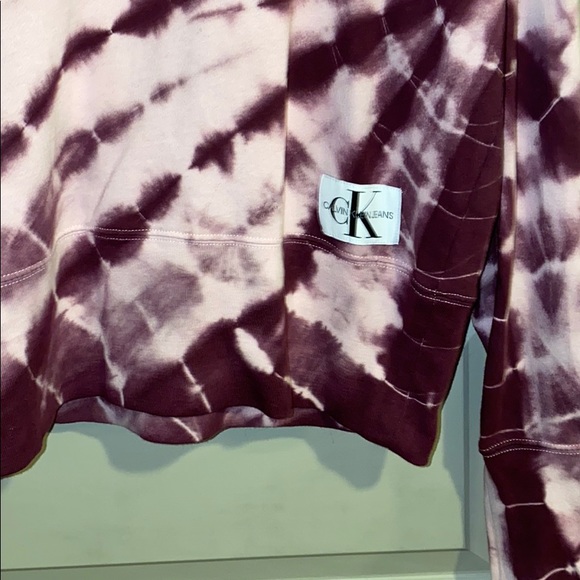 Sweater - Picture 2 of 3